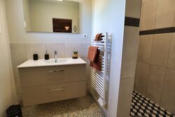 Salle d'eau 1