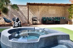 Jacuzzi