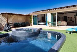 Jacuzzi